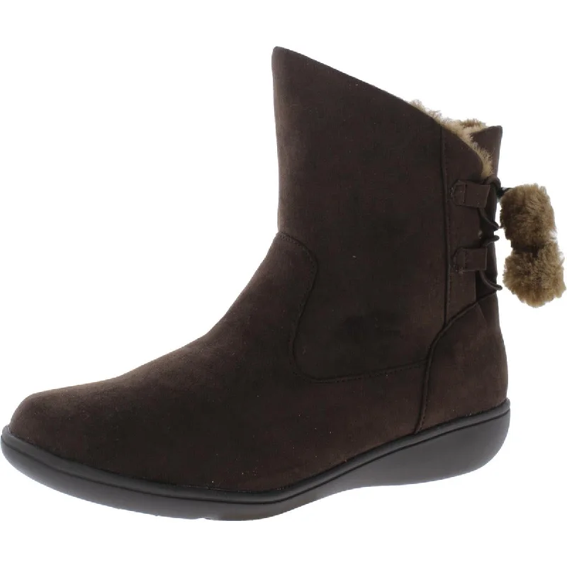 Soft Style by Hush Puppies Womens Jazzy Faux Suede Pom Winter & Snow Boots