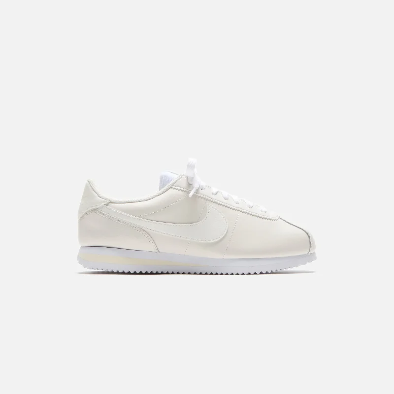 Nike WMNS Nike Cortez - Phantom / Sail / Coconut Milk / White