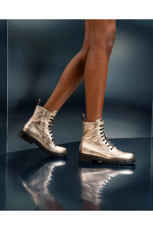 NeroGiardini Metallic Leather Combat Boots I412006D406 | Torba (Rose Gold)