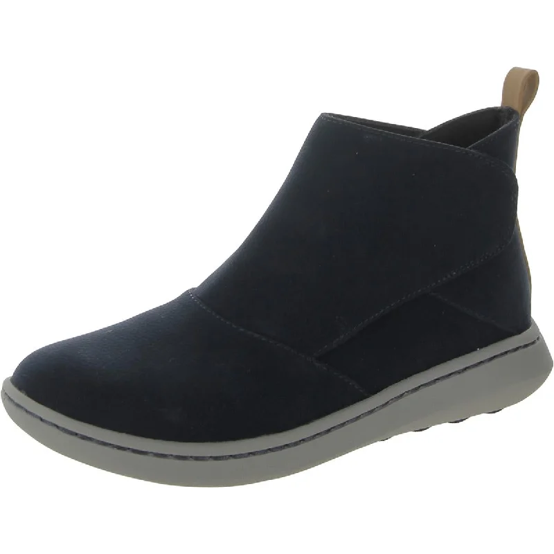 Cloudsteppers by Clarks Womens Step Move Up Faux Leather Comfort Ankle Boots