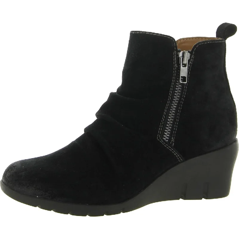 Comfortiva Womens Ana Suede Zip Up Ankle Boots